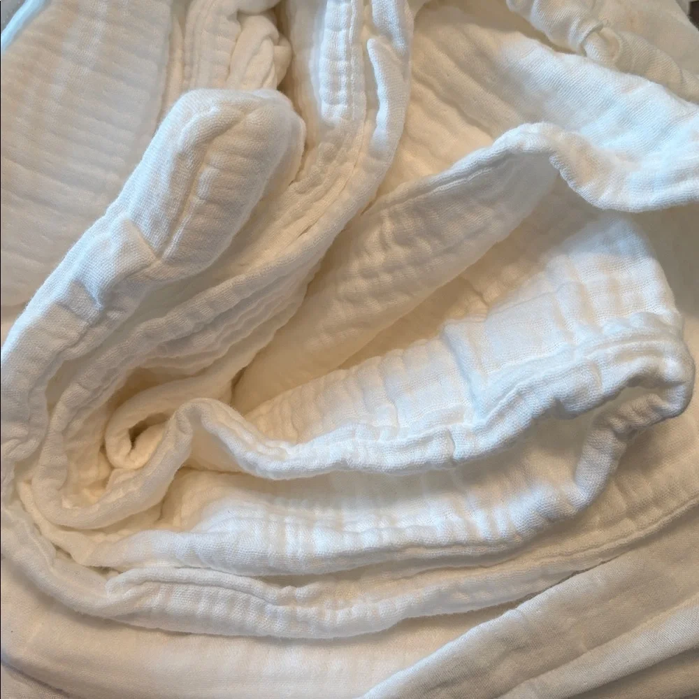 QUINCE Organic Airy Gauze Duvet Cover Twin White